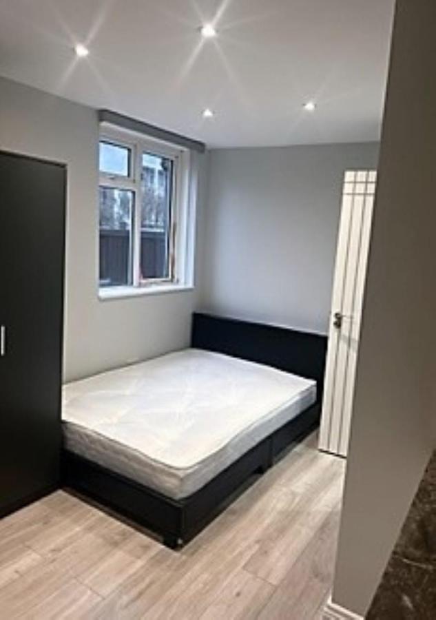 Wisdom Care: The Orpington Cutie Hotell Eksteriør bilde