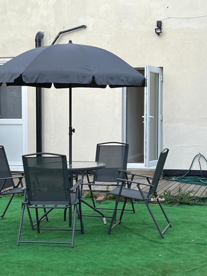 Wisdom Care: The Orpington Cutie Hotell Eksteriør bilde