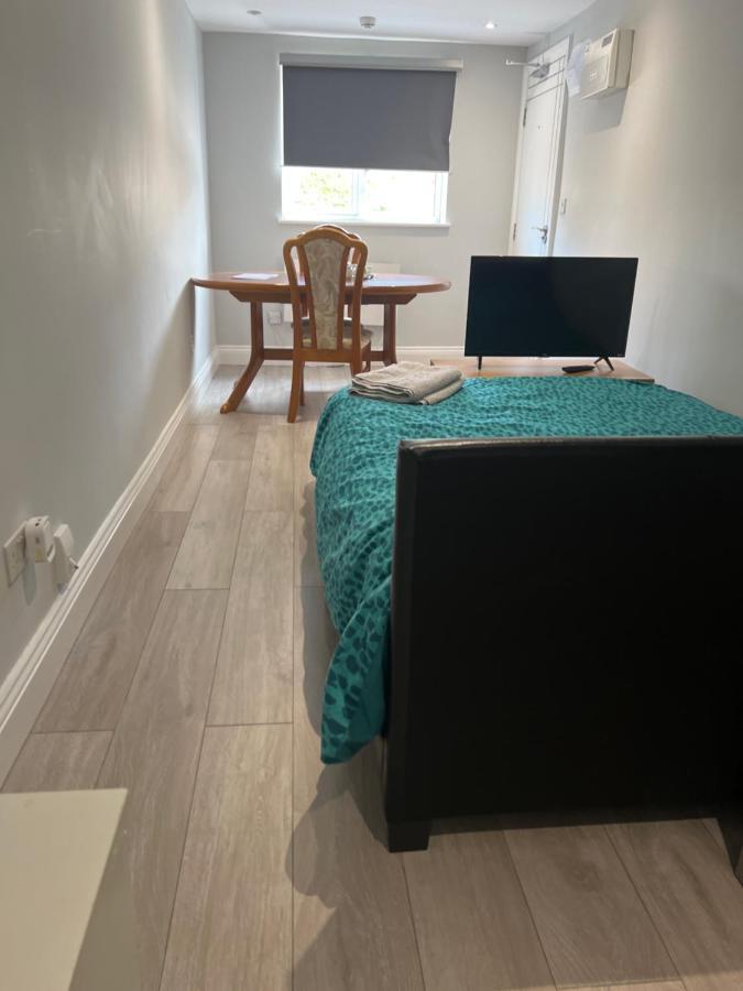 Wisdom Care: The Orpington Cutie Hotell Eksteriør bilde