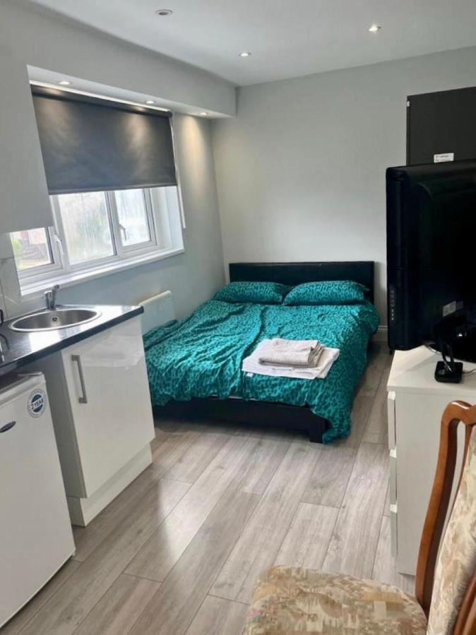 Wisdom Care: The Orpington Cutie Hotell Eksteriør bilde